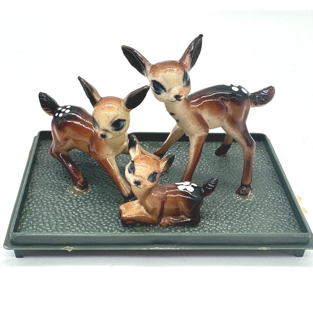 Vintage Miniature Deer Family Figurine Diorama Set Hong Kong Plastic Case Kitsch
